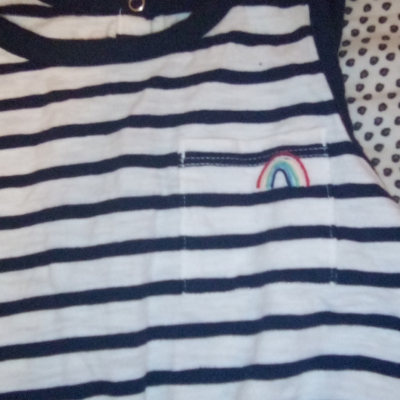 A romper - Picture 2 of 3